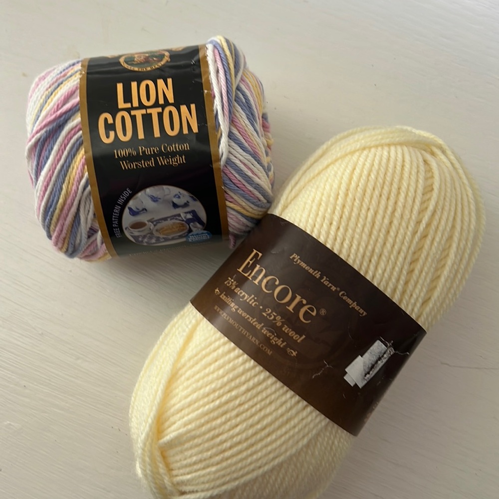 2 skeins of new yarn 🧶